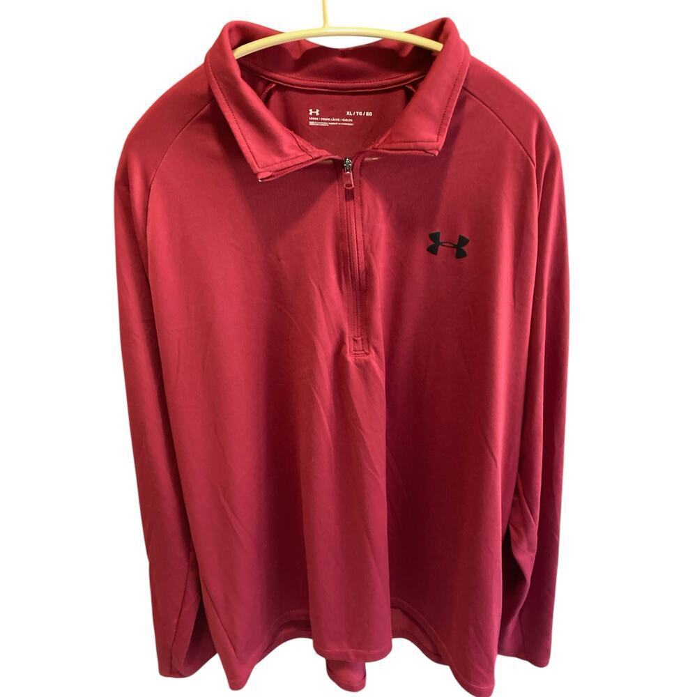 Men’s under Armour lightweight quarter zip pullover, red size extra large